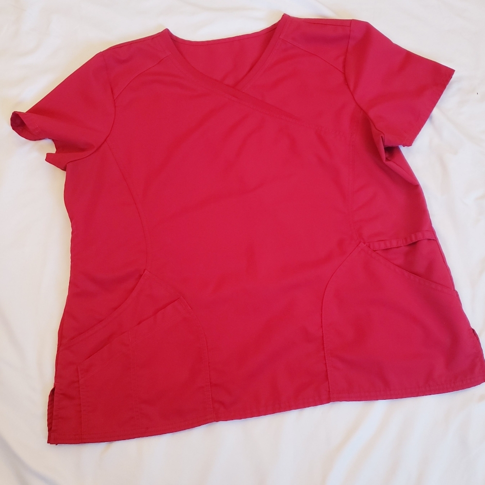 Women’s Short Sleeve V-Neck Scrub Top in Red